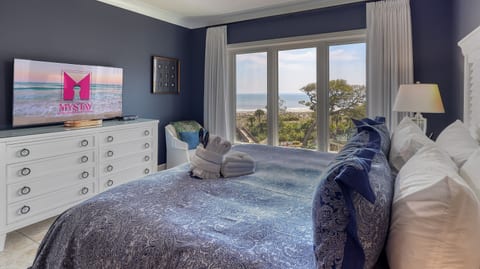 Spacious Primary Suite with Plush Bedding