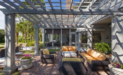 Alfresco Dining Terrace with Pool & Ocean Views
