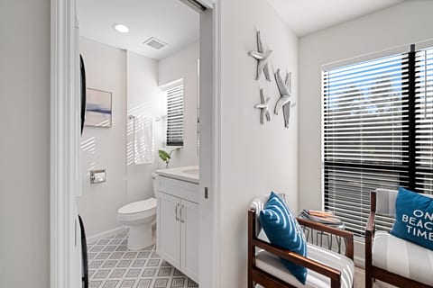 Coastal Comfort - 55 MOORINGS