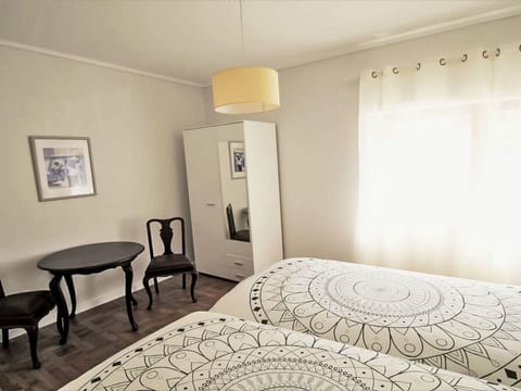 Aveiro Apartment with Patio
