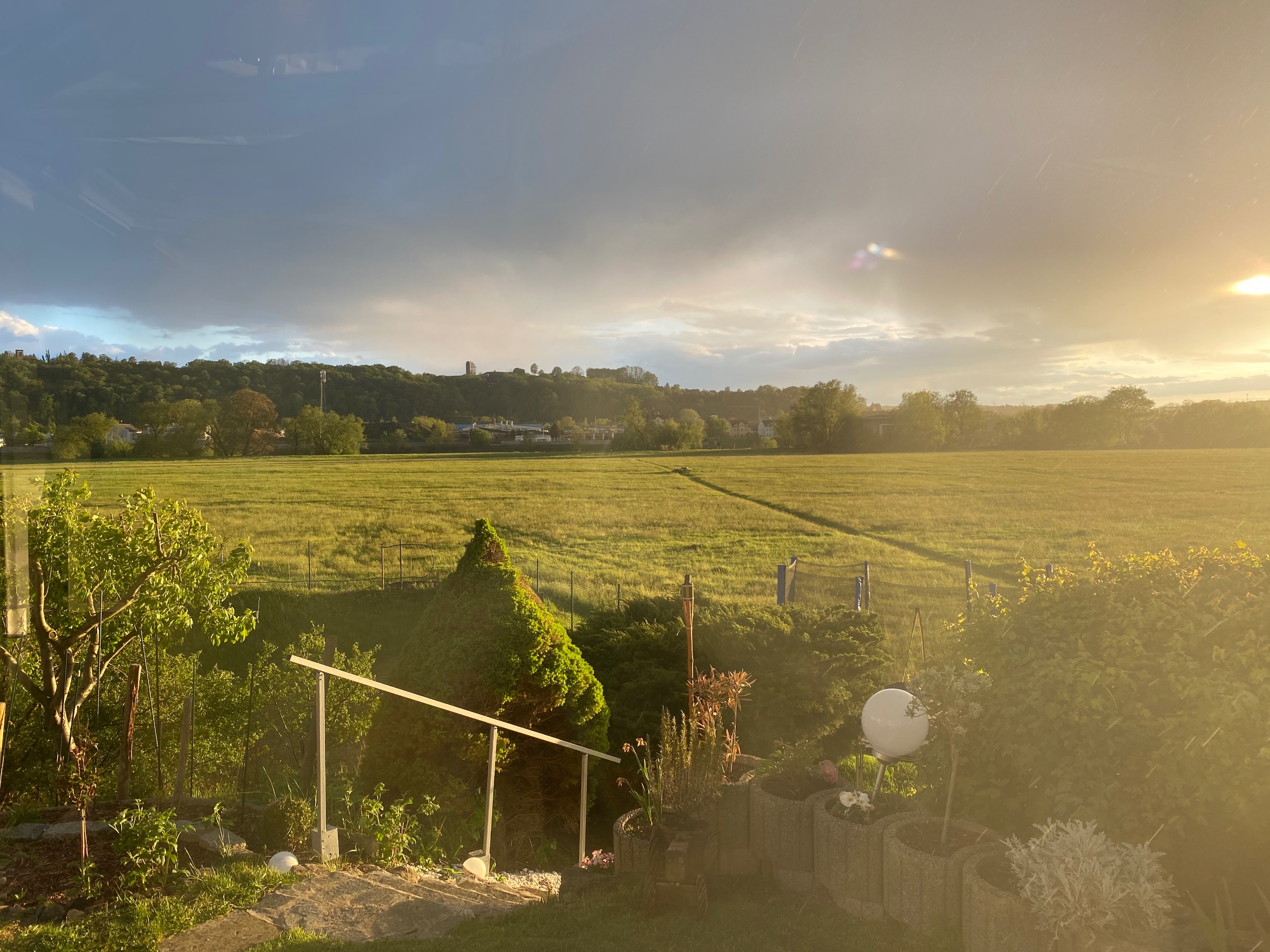 Private access to the Elbaue