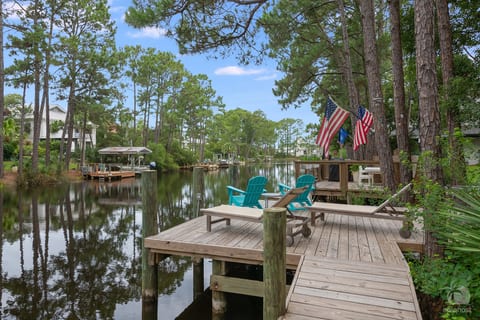 LakeHouse30A