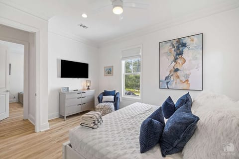 Guest King Bedroom 2
