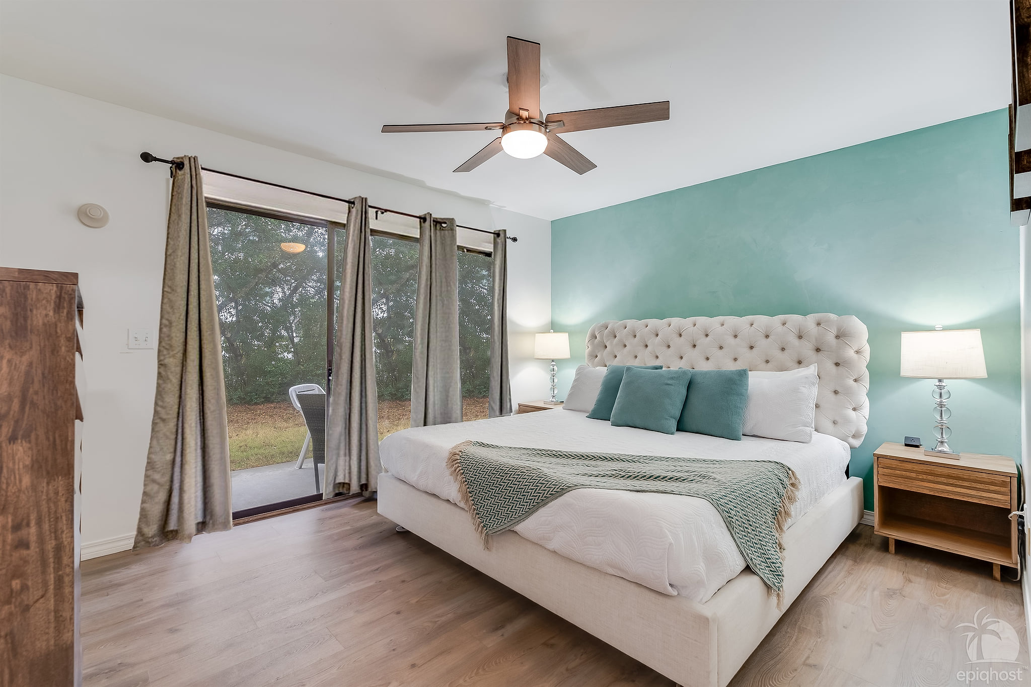 Escape to your Master Retreat night after night and relax in comfort on your premium memory foam King mattress.  Wall mounted flat screen, huge walk-in closet and bedside phone charger.