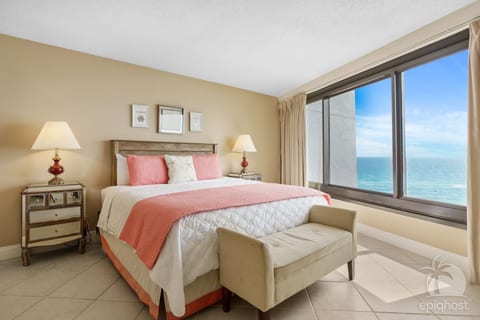 King master suite with gulf views and direct balcony access