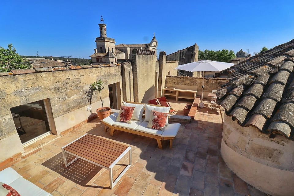 Uzès Place aux Herbes Le Belvédère Apt – Exceptional image 1