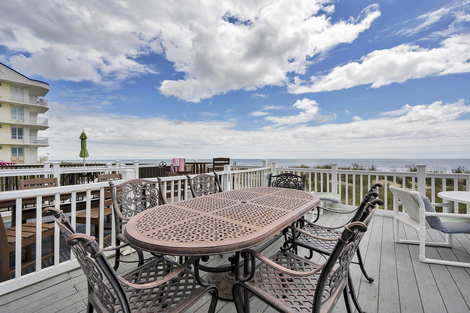 5-bedroom 4-bath 15 sleep direct oceanfront