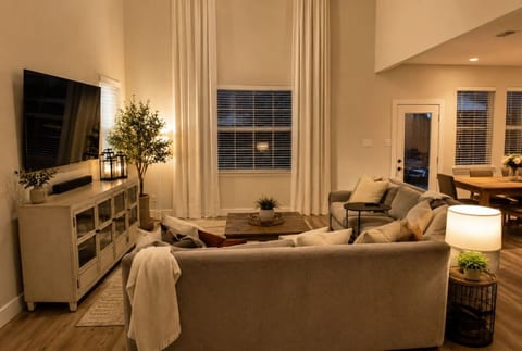 Unwind in the cozy living room with a smart TV — stream your favorites after a day at AT&T Stadium or Six Flags.