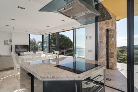 Ocean views from the kitchen