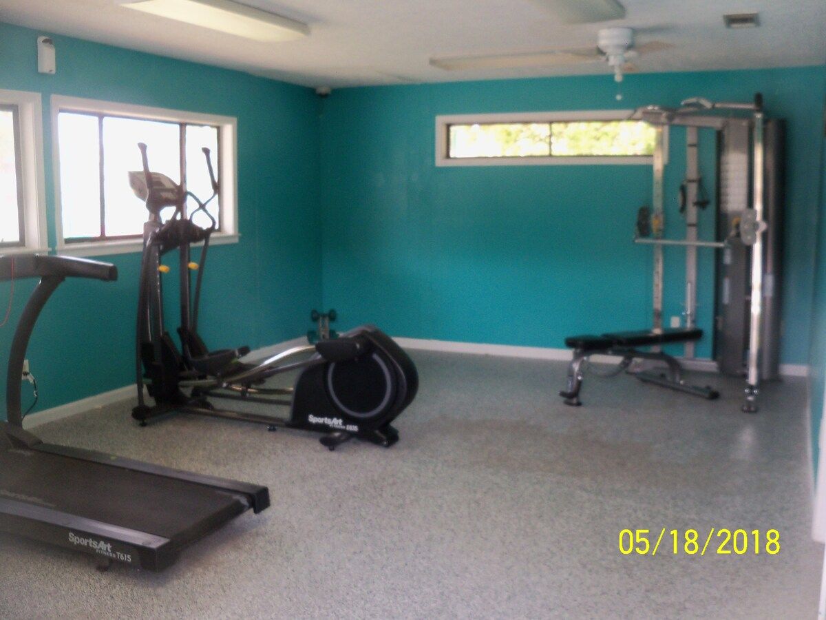 Small workout room for owners and guests