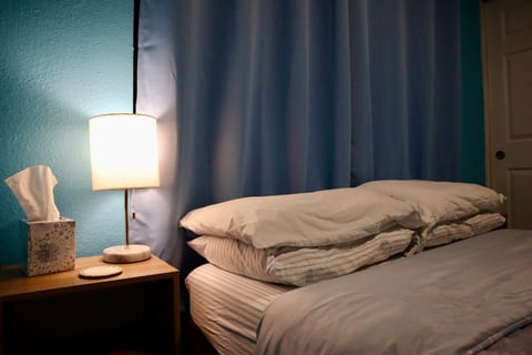 Cozy Blue Bedroom in House Koreatown Las Vegas image 2