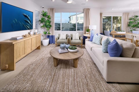 Spacious & Welcoming Family Home in Eastvale