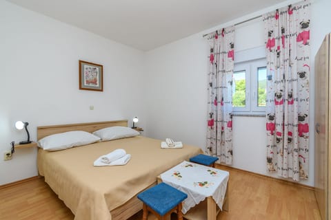 Apartments Mande - Unit 378908-13