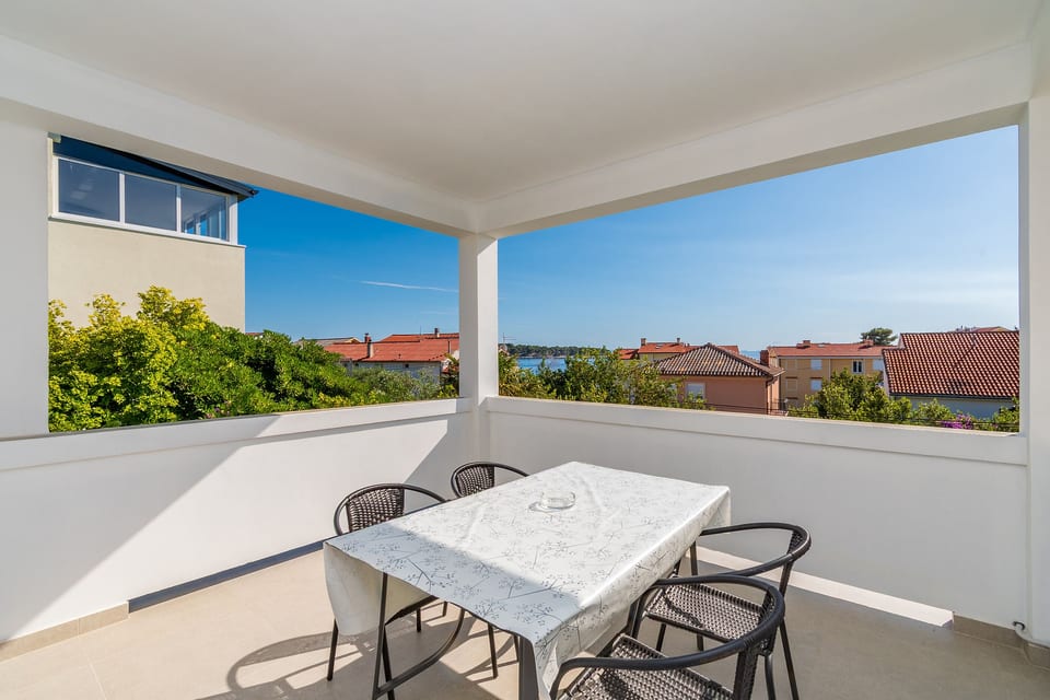 Apartments Mande - Unit 378908-13 - Croatia
