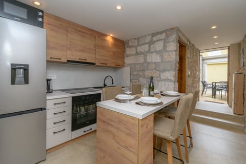 House Villa Lara - Unit 378910-13