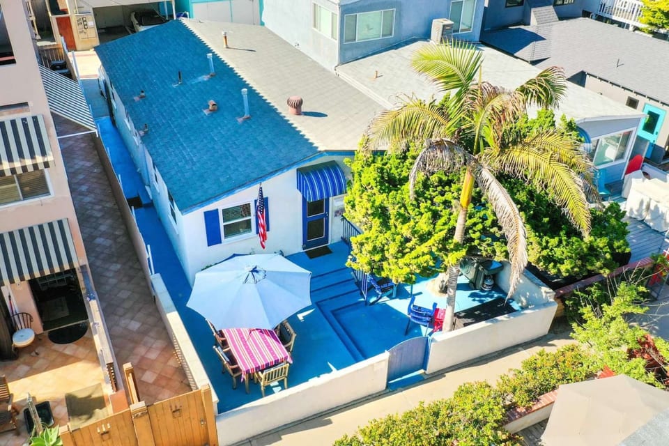 Beach House | 150ft from beach & 3 parking spots! - San Diego