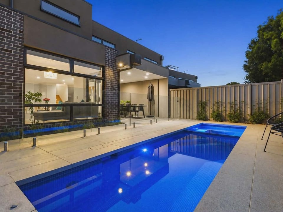 Beachside Room 1 Retreat w/ Pool, Spa & Fire Pit image 1