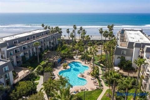 SolMar Breeze · Renovated 1BR Condo at North Coast Village — Heated Pools, Hot Tubs & Steps to Beach, Oceanside Harbor & Pier