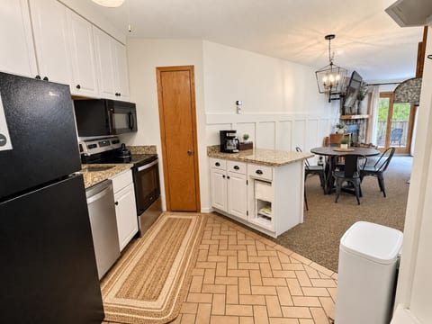 Spacious open entry and kitchen
