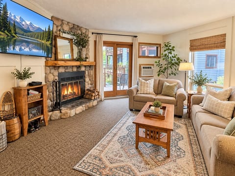 Cozy living room with queen sleeper sofa