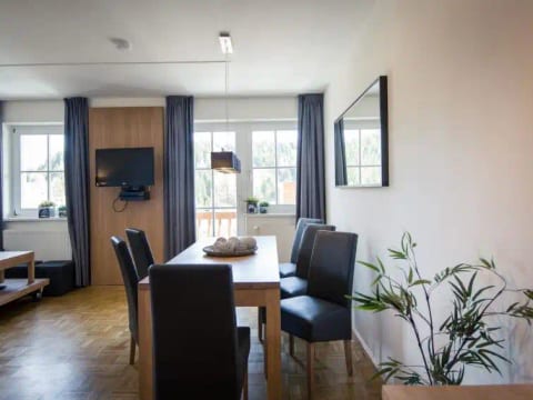 #8 mit Balkon
