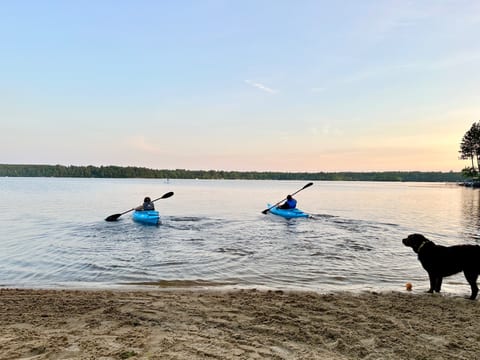 Enjoy kayaking, fishing, tubing or water skiing on a peaceful quiet lake. 4 kayaks, 2 canoes, & 2 stand up paddle boards.