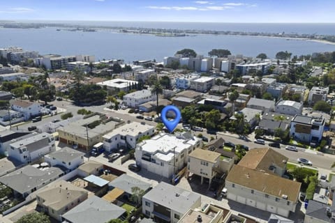 Walk to the beach! Garage parking! NEW Lux Bnb!