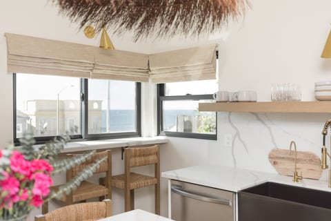 The SouthOhana Beach Bungalow with Ocean Views!