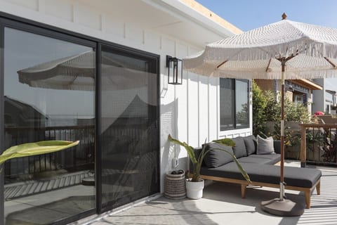 The SouthOhana Beach House with Ocean Views! image 3