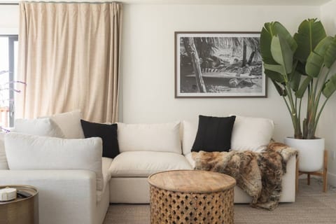 Sit back and relax: we've got Air Conditioning!