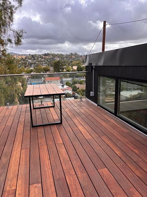 Casetta York: Designer View Escape image 2