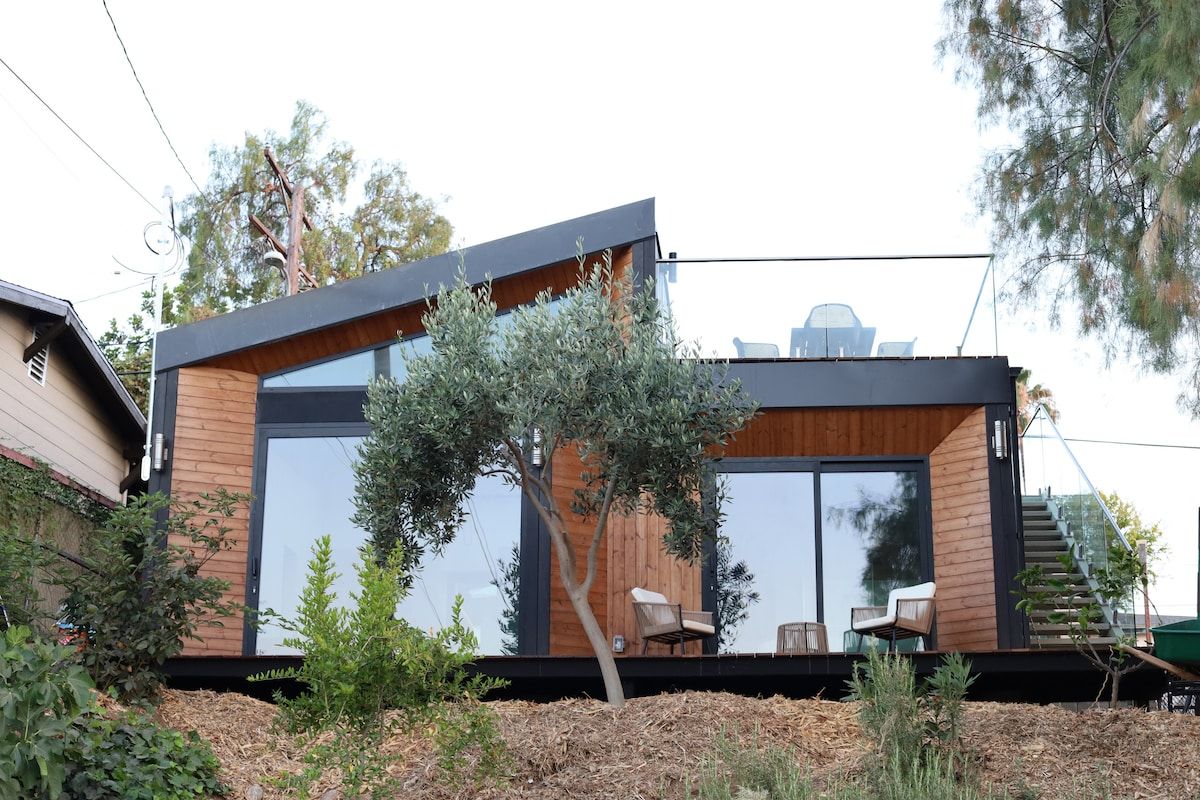 Casetta York: Designer View Escape image 1