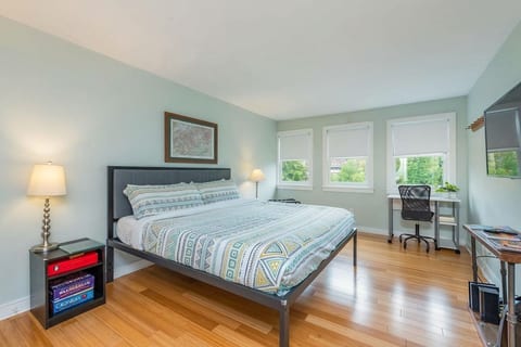 King Bed with workspace and TV