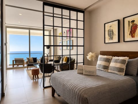 Chic Oceanfront Studio Loft – Unique Art & Views