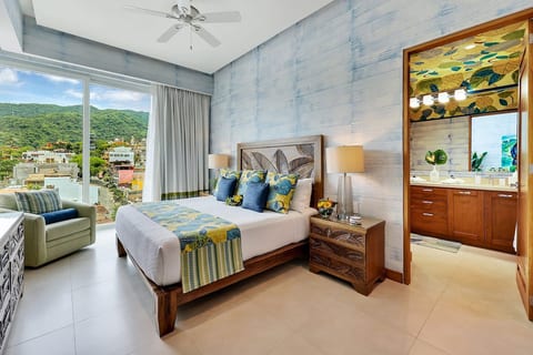 Stunning V-Estrella Penthouse - 2 BRs - Great View