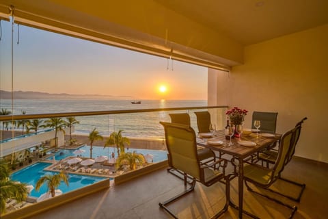 Oceanfront Luxury Harbor171