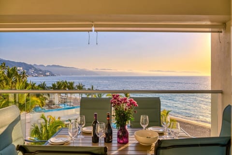 Oceanfront Luxury Harbor171