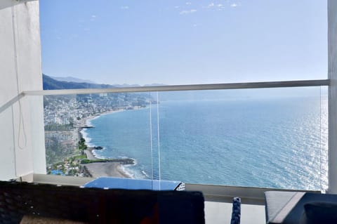 Oceanfront 23rd-Floor Condo in Puerto Vallarta with Rooftop Pool & Views
