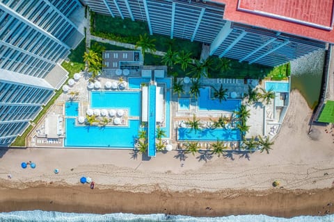 Charming 1-bedroom Oceanfront Condo