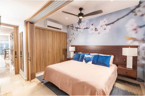 King-size bed