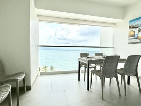 Bright & Breezy 1BR with Ocean View – Ideal for Families