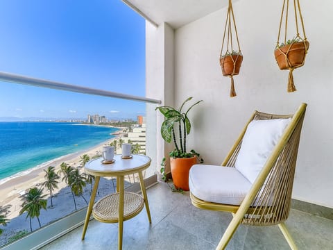 Moikkarentals | Beachfront Luxury Studio Harbor171