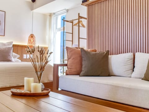 Moikkarentals | Beachfront Luxury Studio Harbor171