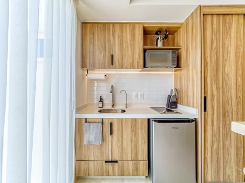 Moikkarentals | Beachfront Luxury Studio Harbor171
