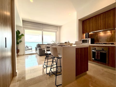 Luxury Oceanview 1BR w/ Free Daily Breakfast | PV