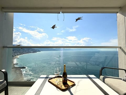 Luxury Oceanview 1BR w/ Free Daily Breakfast | PV