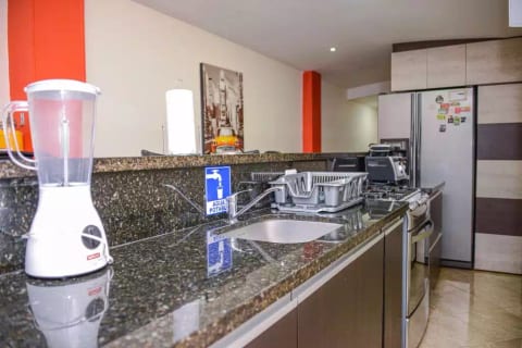 3 Bedroom Combo 2 Hot tubs 2 Blocks Lleras.  AC