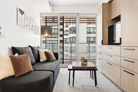 Steps to Wellesley Station| Balcony | Central Stay