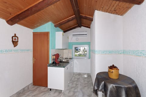 Apartments and Room Gulić - Unit 378902-13