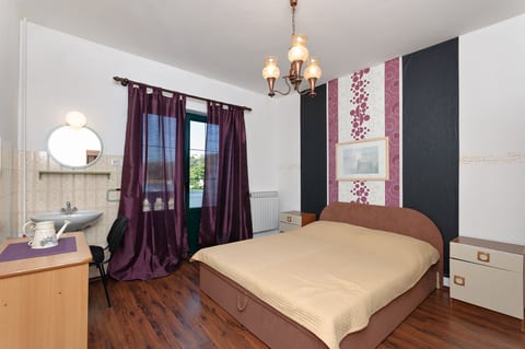Apartments and Room Gulić - Unit 378906-13